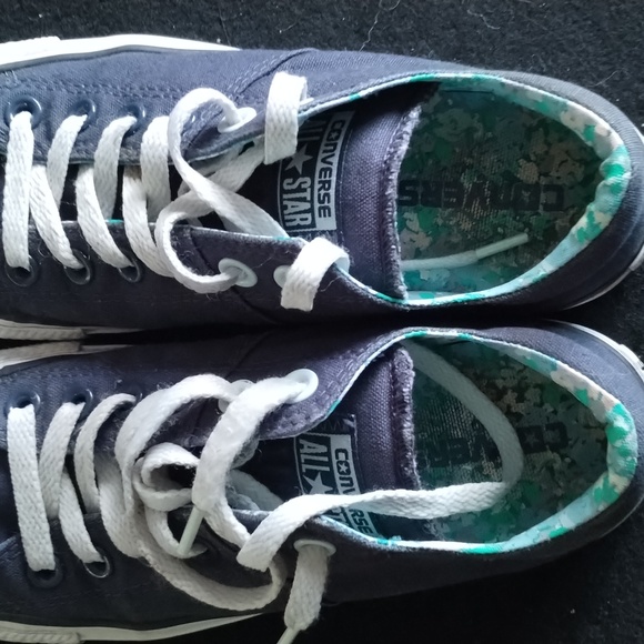 Converse Chuck Taylor All Star blue and white women's size 7 low top sneakers - Picture 2 of 8